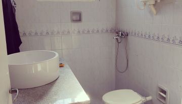 a5ca8c94-d6db-42d5-9a29-95ba235456d1.jpg